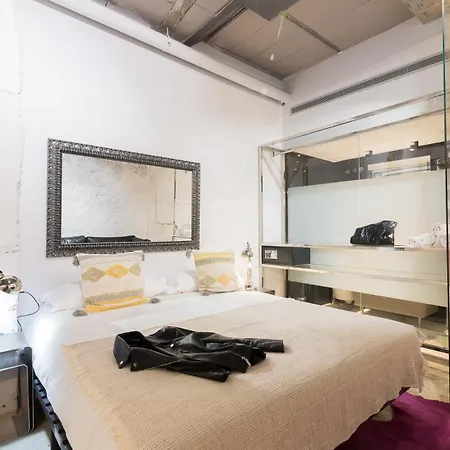 My Space Brand New In Center Apartamento