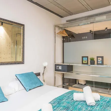 My Space Brand New In Center Apartment